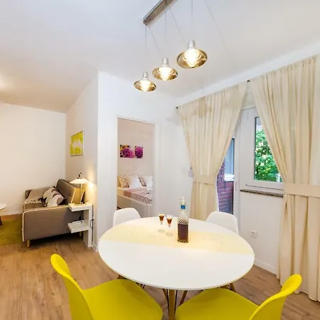 Dolcevita Ii Apartament *