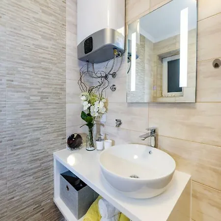 Dolcevita Ii Apartament *