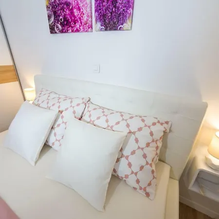Dolcevita Ii Apartment