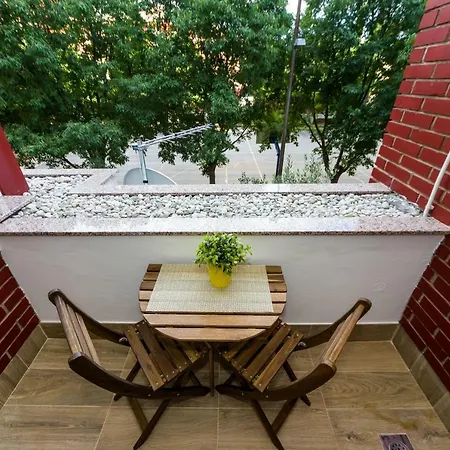 Dolcevita Ii Apartament *